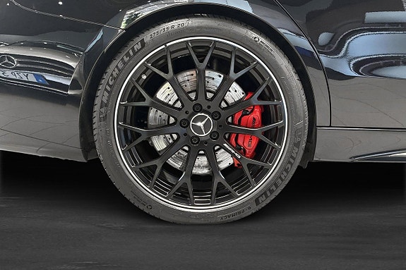Mercedes-Benz C63 11 of 18