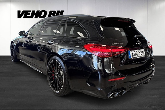 Mercedes-Benz C63 4 of 5
