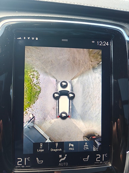 Volvo XC90 8 of 20