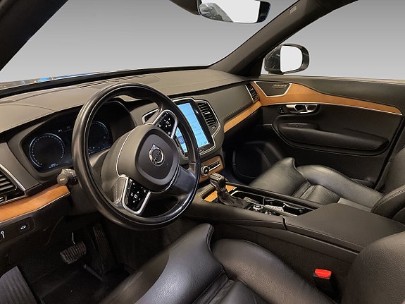 Volvo XC90 4 of 20