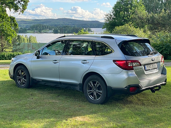 Subaru Outback 4 of 5