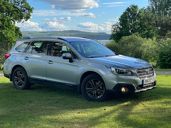 Subaru Outback 2 of 5