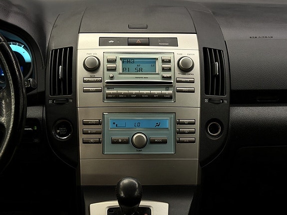 Toyota Corolla Verso 22 of 23