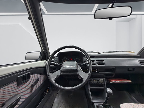 Toyota Starlet 10 of 13