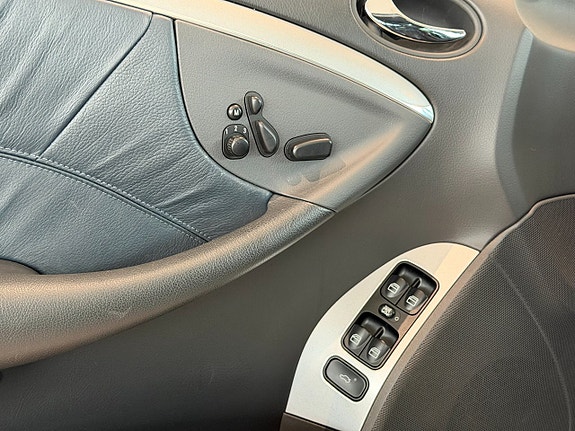 Mercedes-Benz CLK55 9 of 20