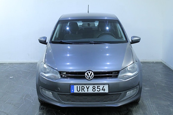 Volkswagen Polo 2 of 5