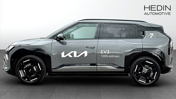 Kia EV3 2 of 5