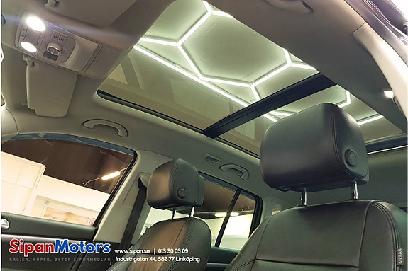 Volkswagen Tiguan 10 of 28