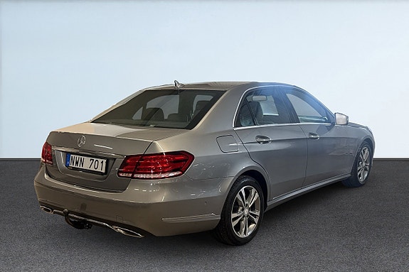 Mercedes-Benz E250 5 of 5