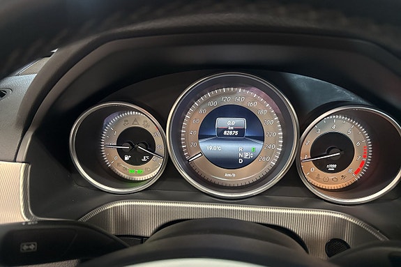 Mercedes-Benz E250 12 of 23