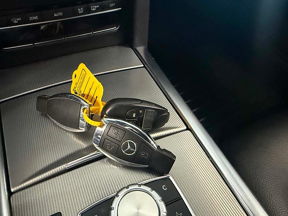 Mercedes-Benz E250 23 of 23
