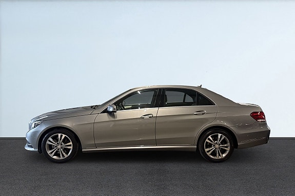 Mercedes-Benz E250 2 of 5
