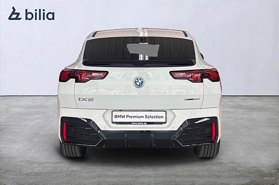 BMW iX2 4 of 18