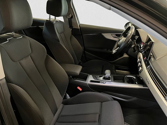 Audi A4 12 of 19
