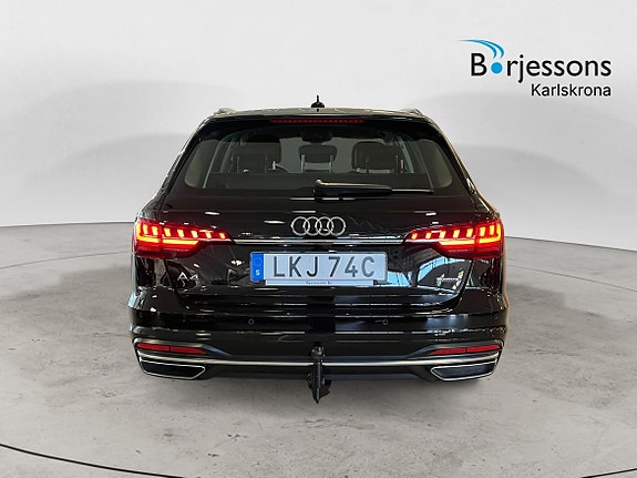 Audi A4 4 of 19