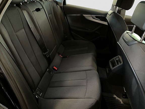 Audi A4 13 of 19
