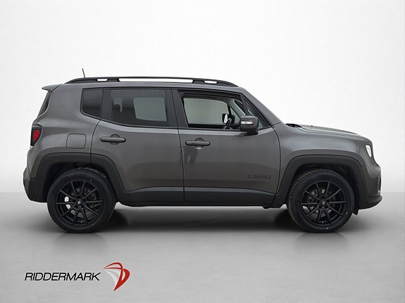 Jeep Renegade 4 of 30