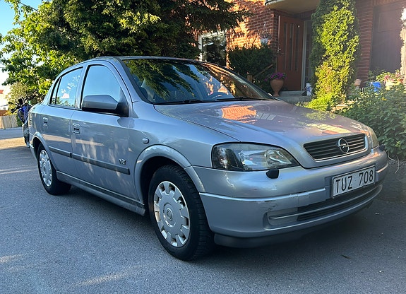 Opel Astra 3 of 5