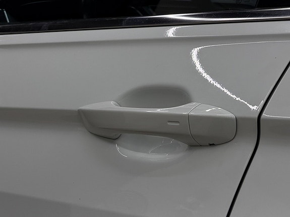 Volkswagen Tiguan Allspace 12 of 27