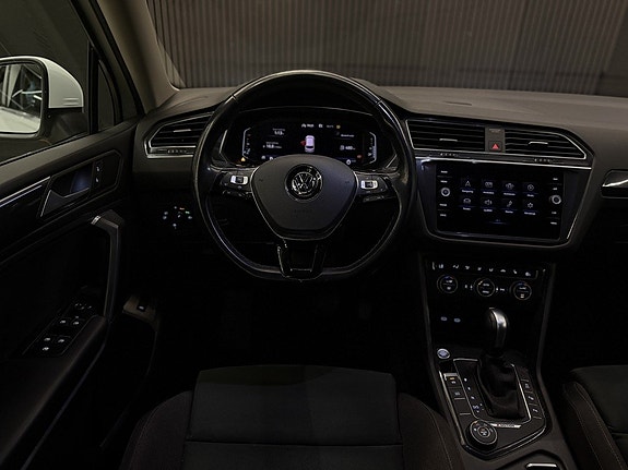 Volkswagen Tiguan Allspace 18 of 27