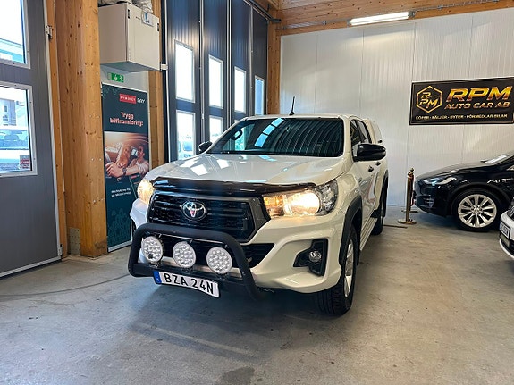 Toyota HiLux 5 of 25