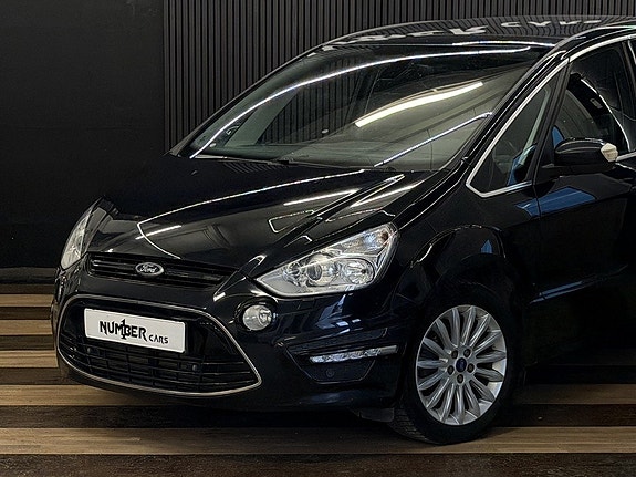 Ford S-MAX 3 of 5