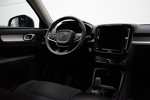 Volvo XC40 19 of 22
