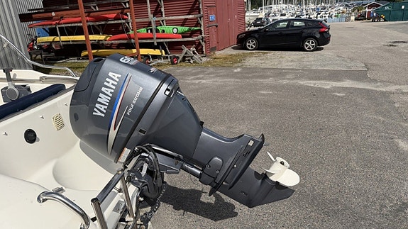 Yamarin 50 TC - Yamaha F60 3 of 9
