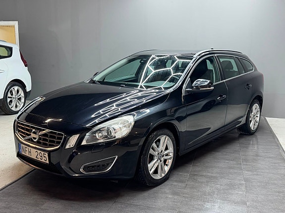 Volvo V60 3 of 5