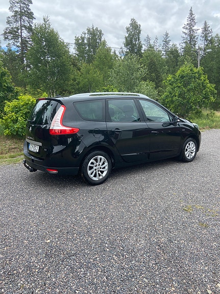 Renault Grand Scenic III 2 of 5