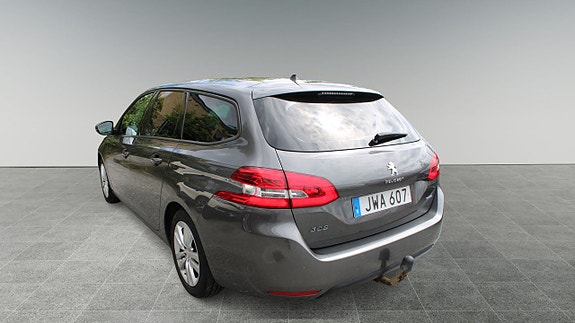 Peugeot 308 SW 4 of 11