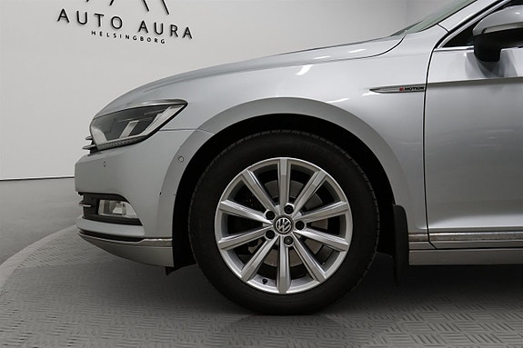 Volkswagen Passat 7 of 22