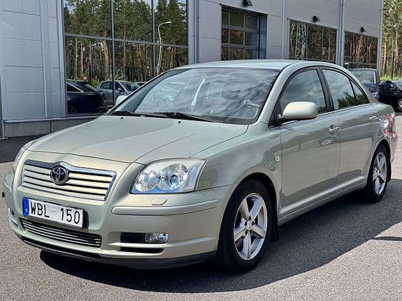 Toyota Avensis 3 of 5