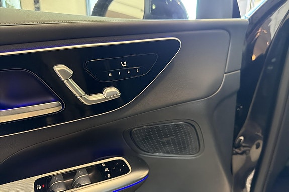 Mercedes-Benz GLC300 de 11 of 12