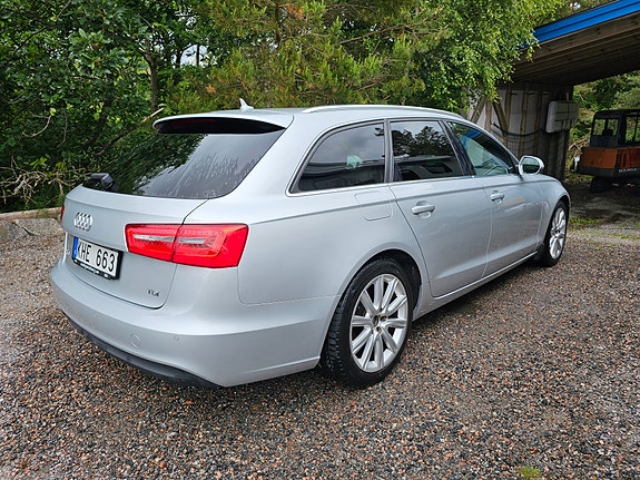 Audi A6 3 of 9