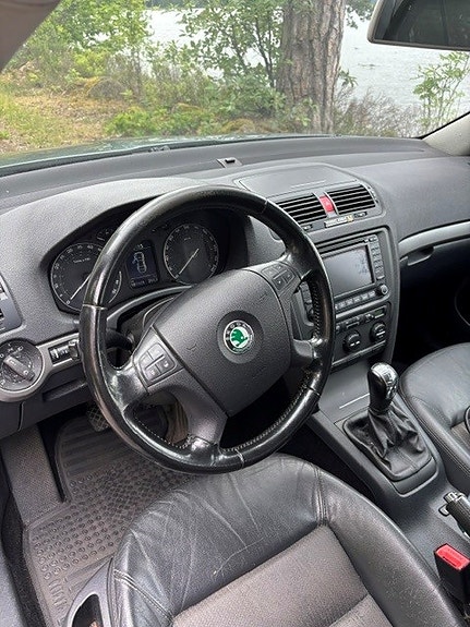 Skoda Octavia 3 of 4
