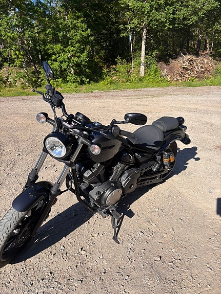 Yamaha XV950R 2 of 4