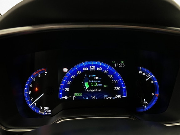 Toyota Corolla 17 of 30