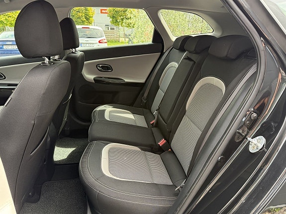 Kia Ceed 7 of 11