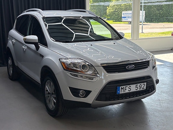 Ford Kuga 2 of 5
