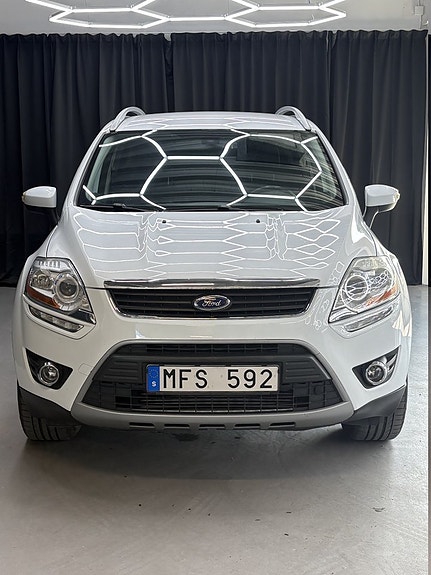 Ford Kuga 10 of 13