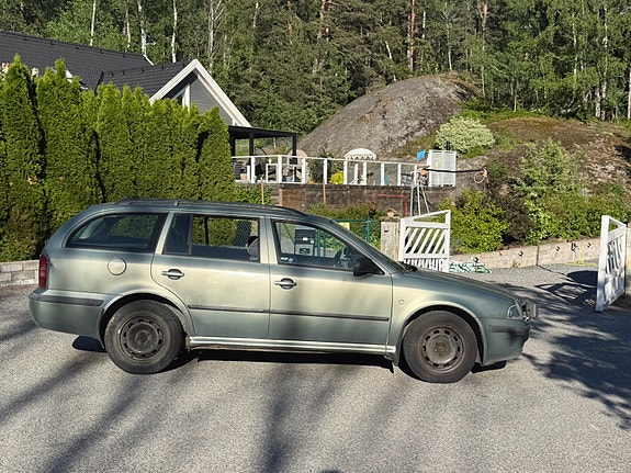 Skoda Octavia 4 of 5