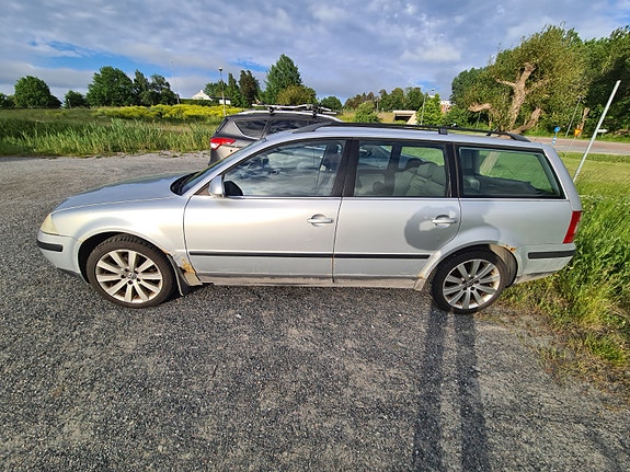 Volkswagen Passat 5 of 5