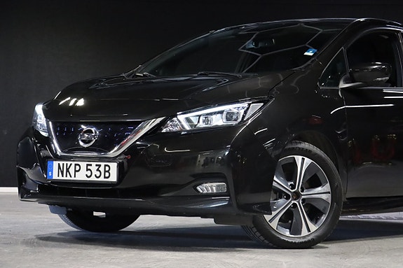 Nissan Leaf 2 of 5