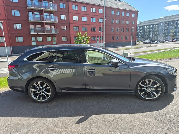 Mazda 6 2 of 5