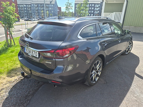 Mazda 6 3 of 5