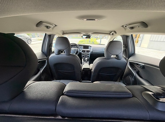 Volvo V40 Cross Country 5 of 5