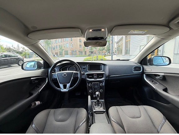 Volvo V40 Cross Country 6 of 6