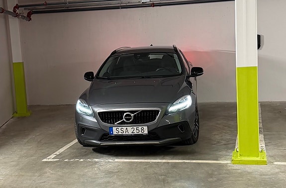 Volvo V40 Cross Country 4 of 5