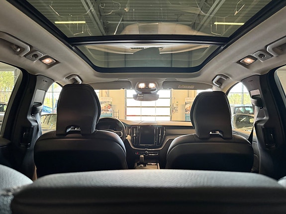 Volvo XC60 7 of 26